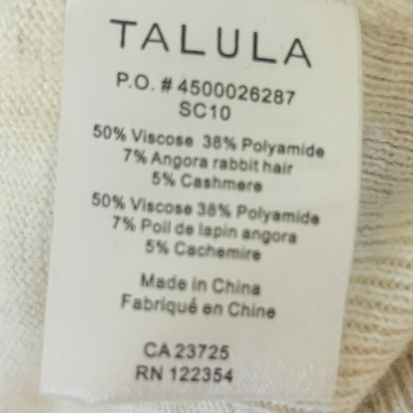 Aritzia Talula Cream Cashmere Angora Blend Sweater SZ Small - Picture 7 of 7